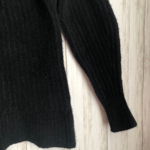 everlane Black The Italian Wool Turtleneck Sweater - Picture 4 of 7